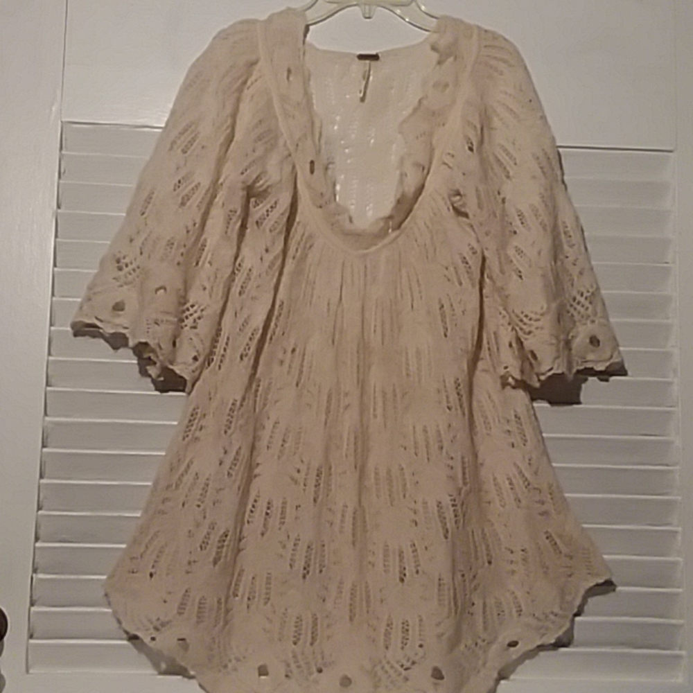Free People Cream Lace Peasant Top